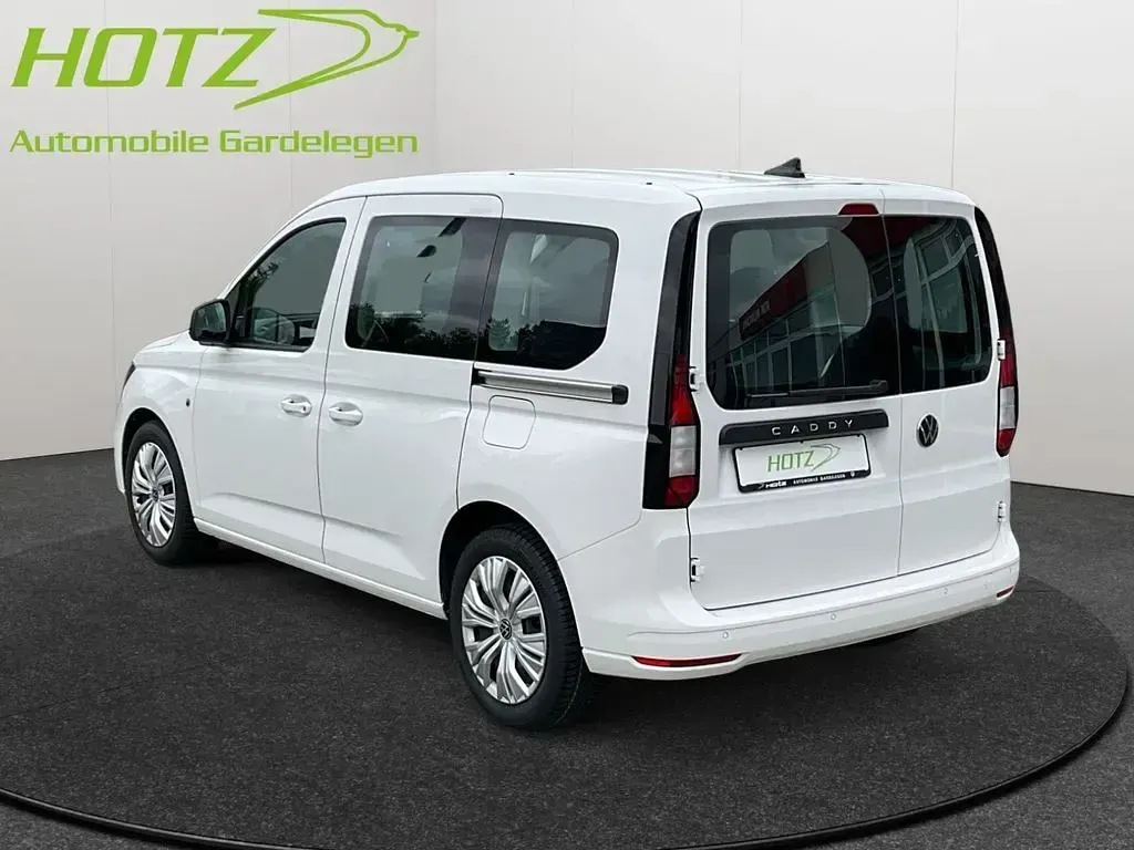 Gebraucht VW Caddy Basis 122 PS (89 kW) 2022 Candyweiß Van / Kleinbus