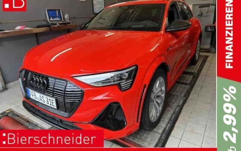 Rot Gebraucht 2022 Audi e-tron Comfort SUV | 50.950 € (Fairer Preis) - Bild 1/3