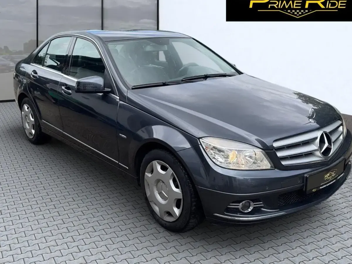 Gebraucht Mercedes C200 136 PS (100 kW) 2010 Grau Limousine