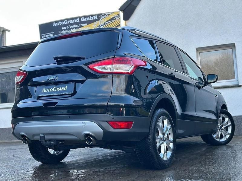 Gebraucht Ford Kuga Titanium 163 PS (119 kW) 2014 Schwarz SUV