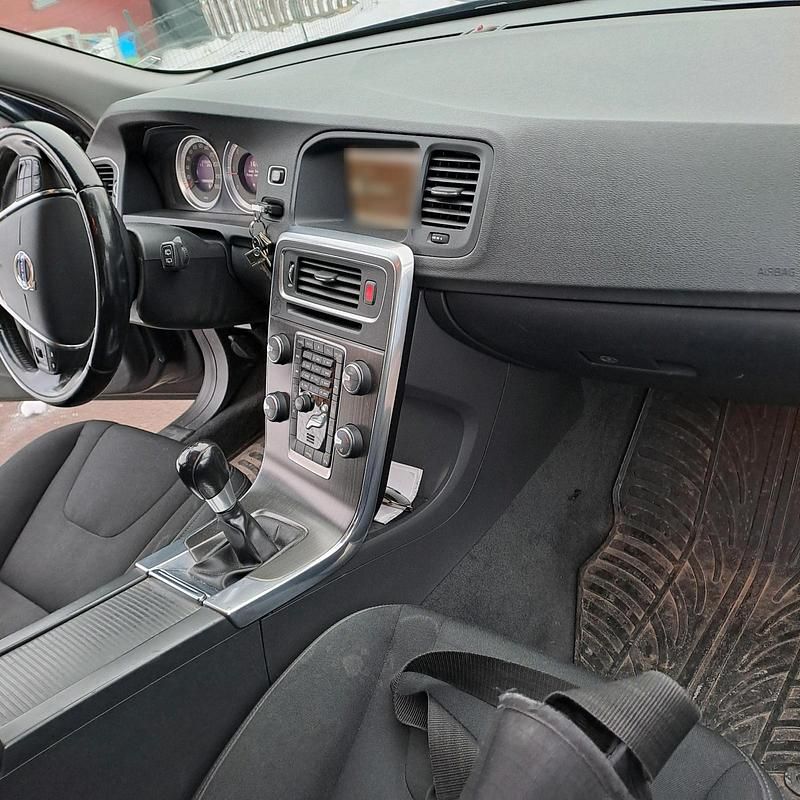 Gebraucht Volvo V60 163 PS (119 kW) 2011 Grau Kombi