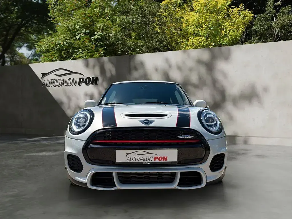 Gebraucht Mini John Cooper Works 231 PS (169 kW) 2021 Silber Kleinwagen