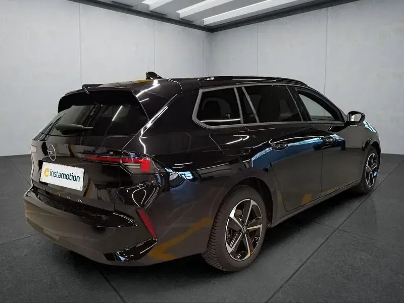 Gebraucht Opel Astra 131 PS (96 kW) 2025 Schwarz Kleinwagen