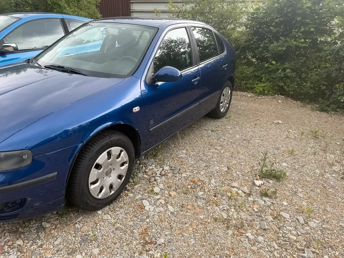 Gebraucht Seat Leon 110 PS (80 kW) 2003 Blau Kleinwagen