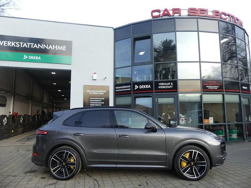 Gebraucht Porsche Cayenne 549 PS (403 kW) 2023 Grau SUV