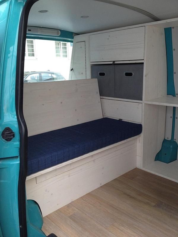 Gebraucht VW T5 105 PS (77 kW) 2004 Andere farben Van