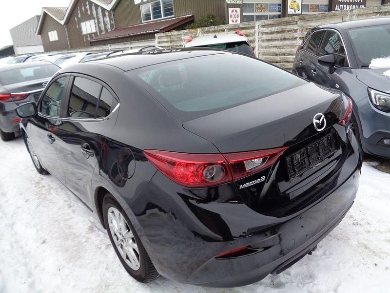 Gebraucht Mazda 3 Center-Line 120 PS (88 kW) 2017 Schwarz Limousine