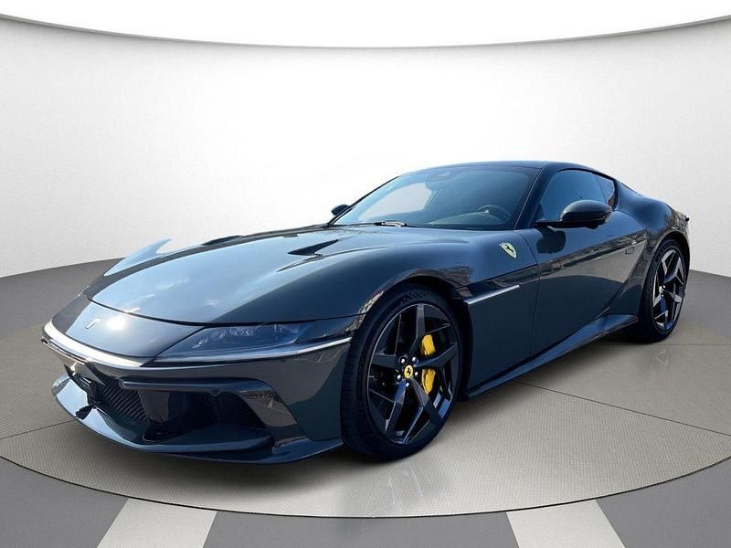 Gebraucht Ferrari 12 Cilindri 830 PS (610 kW) 2025 Grau Coupé