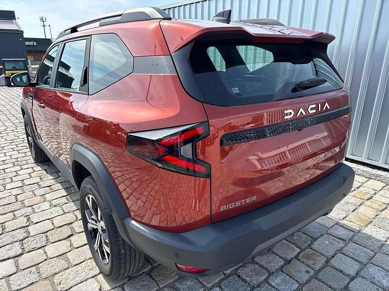 Neu Dacia Bigster Expression 140 PS (102 kW) 2025 Terracotta metallic SUV