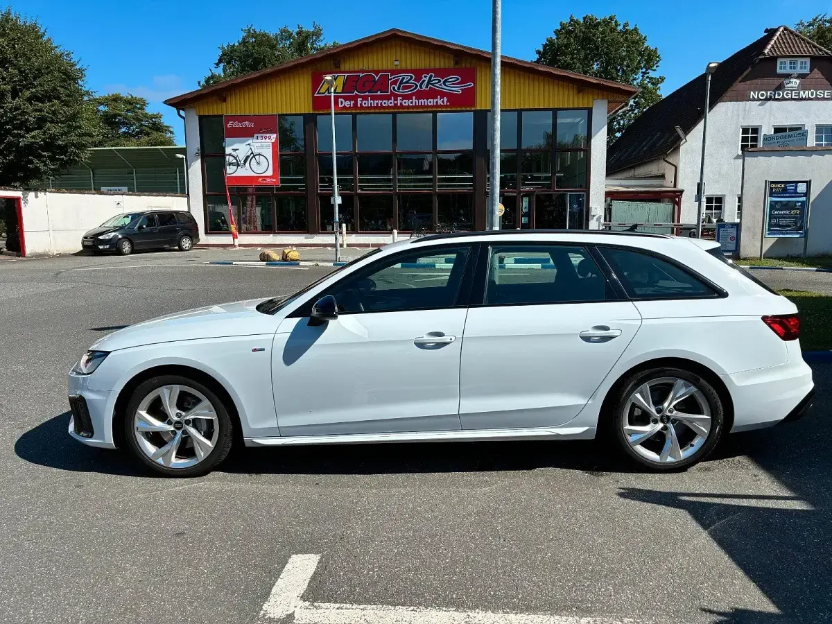 Gebraucht Audi A4 S-Line 204 PS (150 kW) 2024 Weiß Kombi