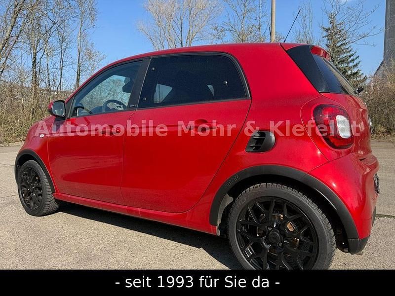 Second-hand Smart ForFour Passion 90 CP (66 kW) 2018 Roșu Hatchback