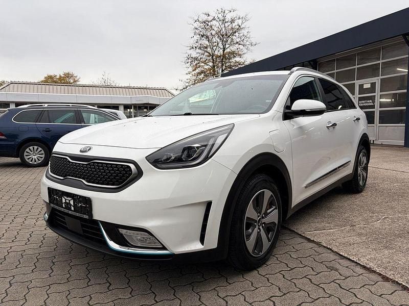 Gebraucht Kia Niro Vision 141 PS (103 kW) 2018 Weiß SUV