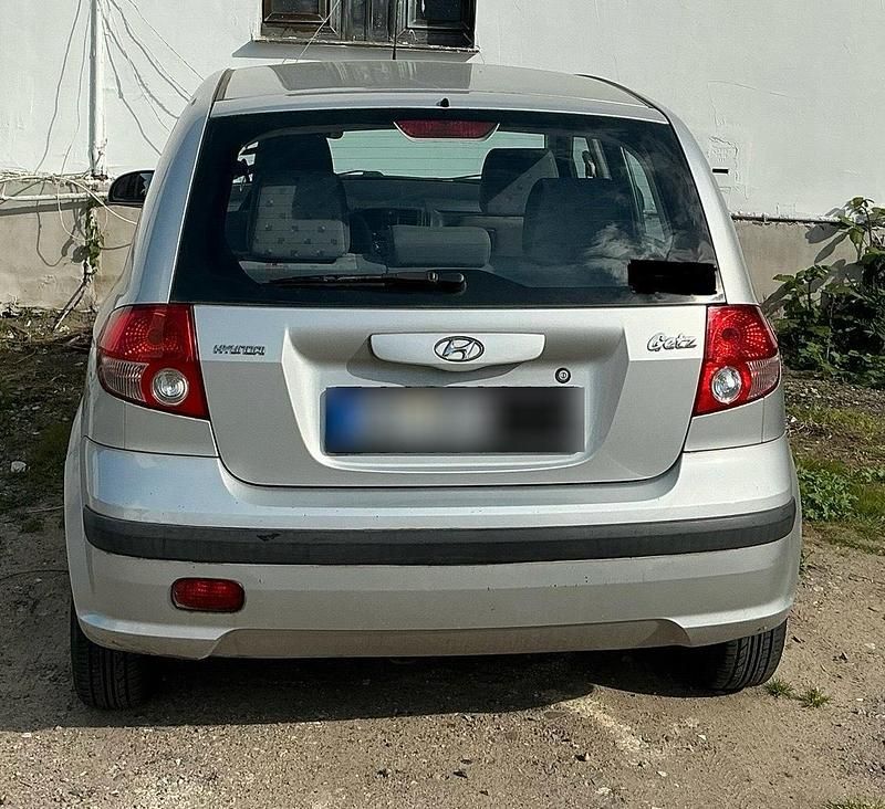 Second-hand Hyundai Getz 63 CP (46 kW) 2004 Gri Hatchback