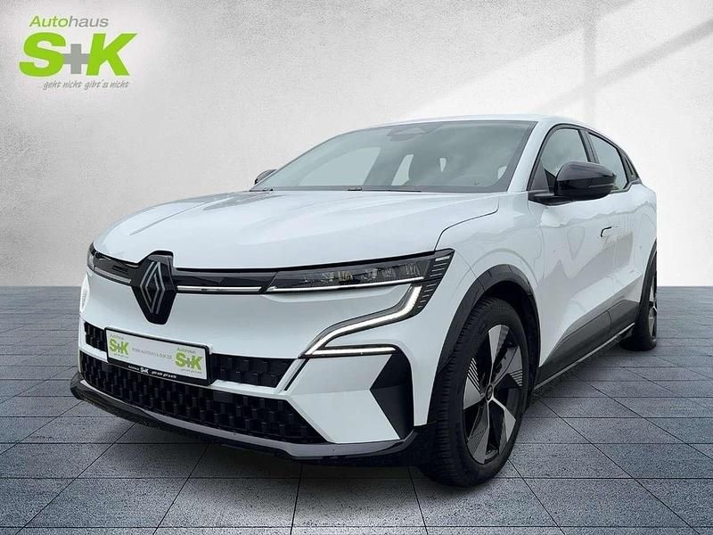Weiß Gebraucht 2023 Renault Megane E-Tech Equilibre Limousine | 24.980 € - Bild 1/4