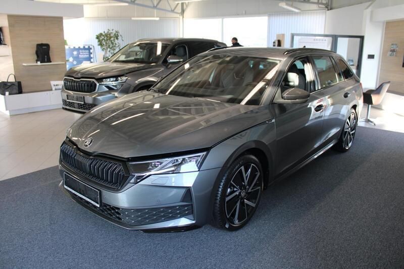 Gebraucht Skoda Octavia SportLine 150 PS (110 kW) 2024 Grau (graphite grau metallic) Kombi