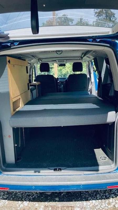 Gebraucht VW Caravelle Classicline 140 PS (102 kW) 2014 Blau Van / Kleinbus