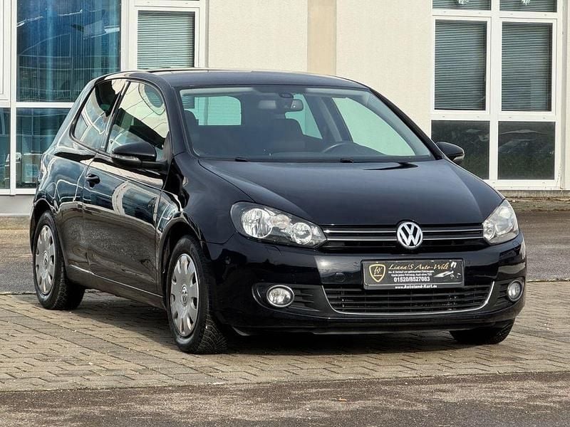 Schwarz Gebraucht 2011 VW Golf VI Style Limousine | 5.899 € (Guter Preis) - Bild 1/4