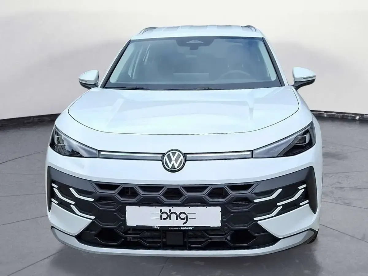Neu VW T-Roc Style 116 PS (85 kW) 2026 Pure white SUV