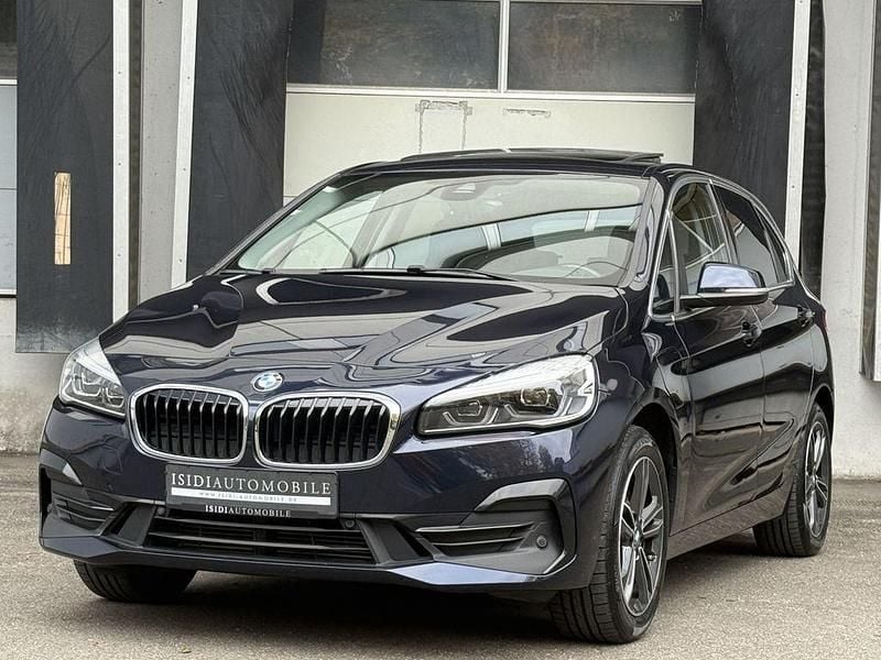 Blau Gebraucht 2020 BMW 225 iPerformance Kombi | 19.970 € (Guter Preis) - Bild 1/4