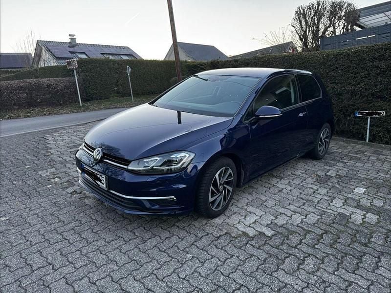 Second-hand VW Golf VII Highline 150 CP (110 kW) 2019 Albastru Berlinǎ