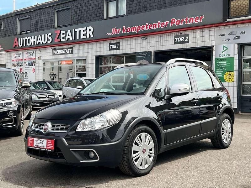 Gebraucht Fiat Sedici Pop 120 PS (88 kW) 2013 Schwarz SUV