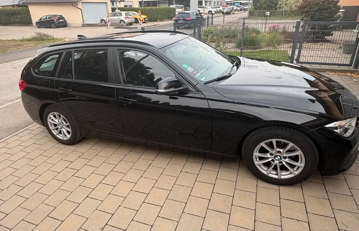 Gebraucht BMW 318 150 PS (110 kW) 2018 Schwarz Kombi
