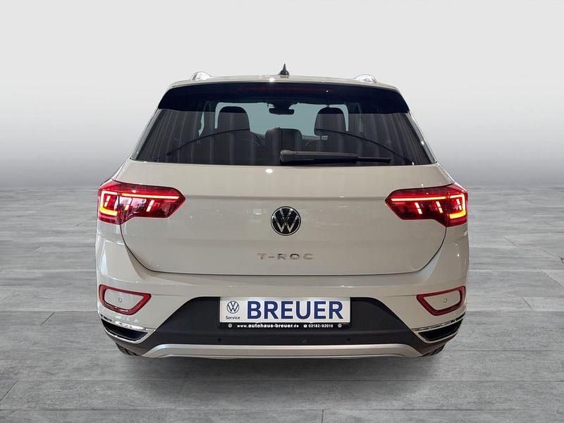 Gebraucht VW T-Roc IQ Drive 150 PS (110 kW) 2025 Ascotgrau SUV