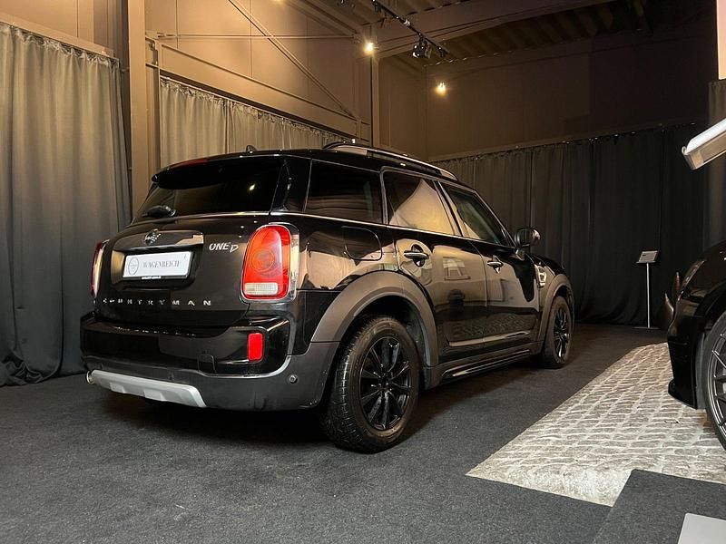 Usado Mini ONE 116 HP (85 kW) 2019 Preto Citadino
