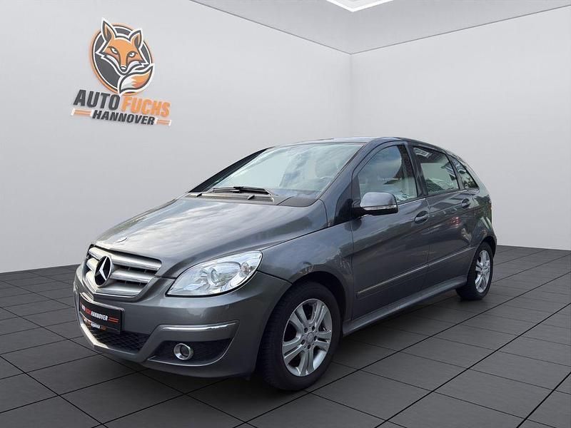 Grau Gebraucht 2009 Mercedes B200 Van / Kleinbus | 7.480 € (Etwas zu teuer) - Bild 1/4