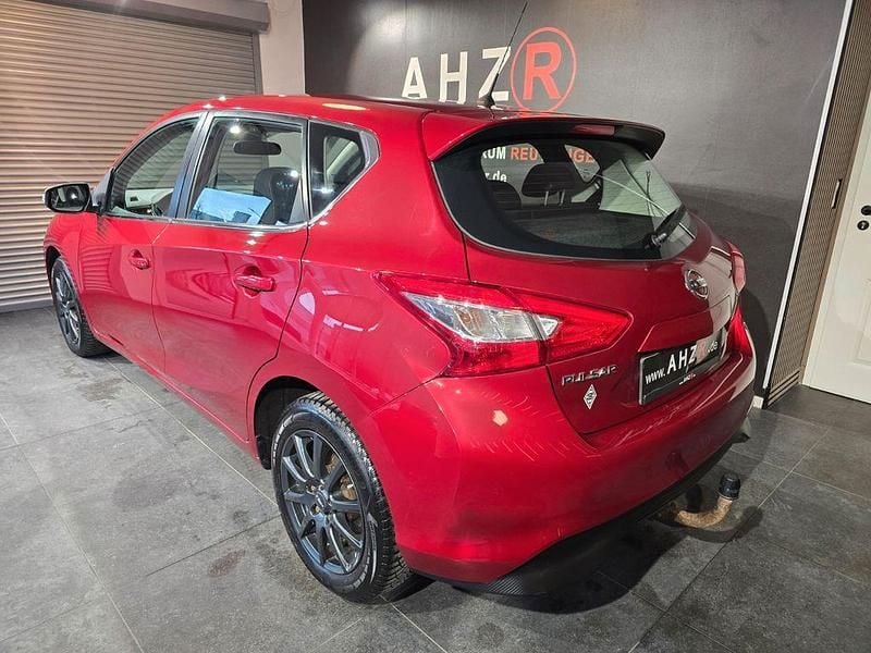 Gebraucht Nissan Pulsar Acenta 190 PS (139 kW) 2014 Rot Kleinwagen