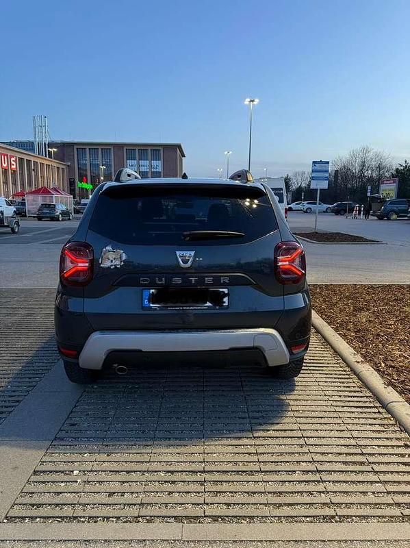 Gebraucht Dacia Duster Prestige 101 PS (74 kW) 2022 Grau SUV
