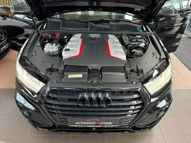 Gebraucht Audi SQ7 Ambiente 520 PS (382 kW) 2018 Orcaschwarz/deep black (metallic) SUV