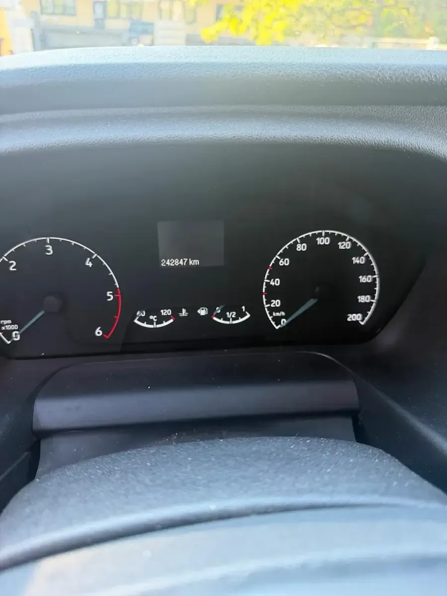 Gebraucht Ford Transit 105 PS (77 kW) 2018 Andere farben Van / Kleinbus