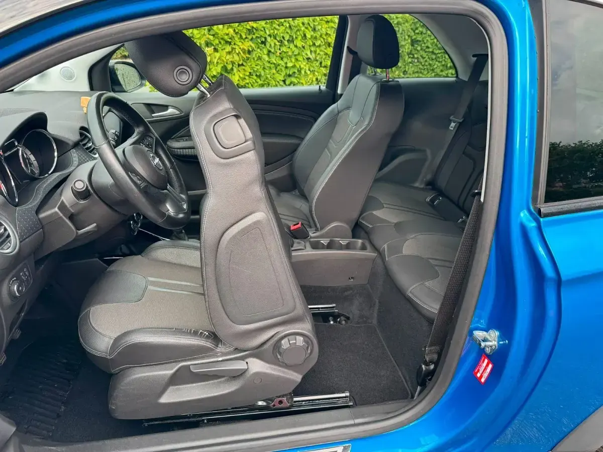 Gebraucht Opel Adam Rocks Rocks 116 PS (85 kW) 2016 Blau Kleinwagen
