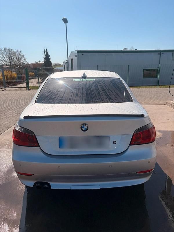 Gebraucht BMW 530 231 PS (169 kW) 2006 Silber Limousine
