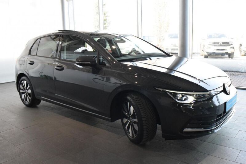 Gebraucht VW Golf VIII Move 150 PS (110 kW) 2024 Polsterfarbe: schwarz Limousine
