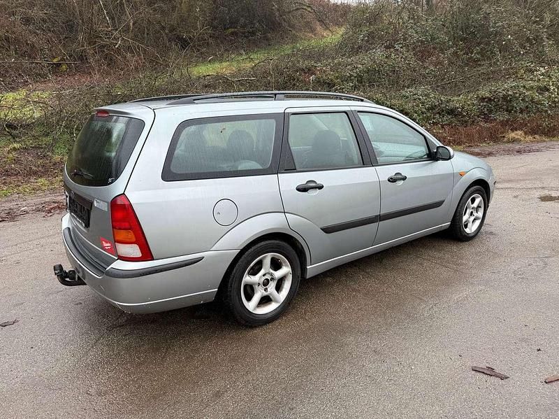 Second-hand Ford Focus 101 CP (74 kW) 2004 Gri Break