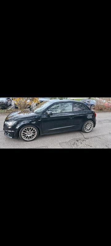 Gebraucht Audi A1 184 PS (135 kW) 2011 Schwarz Kleinwagen