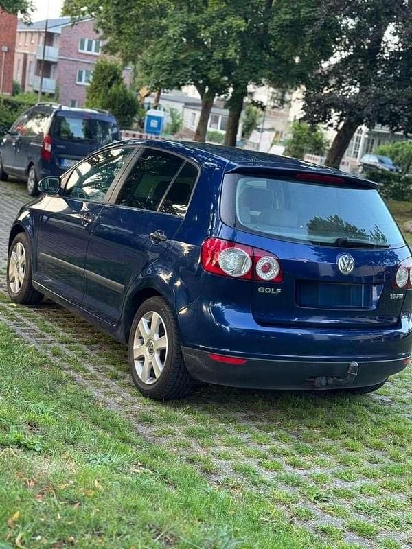 Blau Gebraucht 2005 VW Golf IV Comfortline Limousine | 4.500 € (Teuer) - Bild 1/4