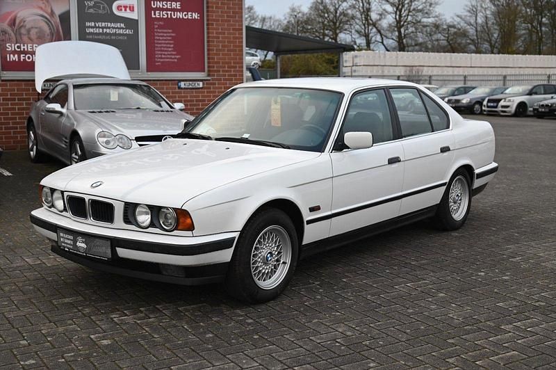 Gebraucht BMW 520 150 PS (110 kW) 1994 Weiß Kombi