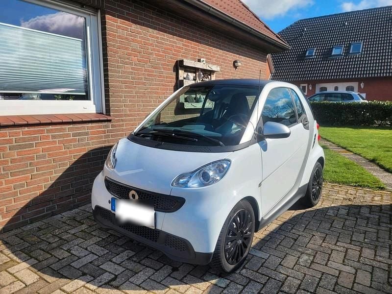 Gebraucht Smart ForTwo Coupé 61 PS (44 kW) 2015 Weiß Coupé