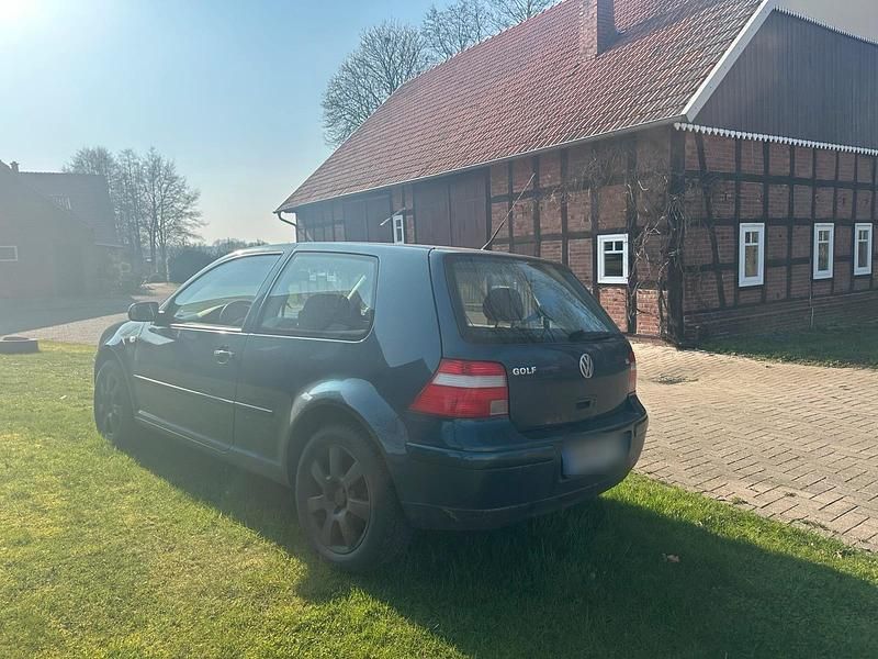 Gebraucht VW Golf IV 2001 Grün Kleinwagen