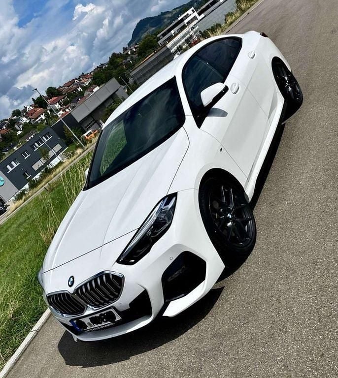 Weiß Gebraucht 2021 BMW 218 M Sport Coupé | 22.900 € (Fairer Preis) - Bild 1/4