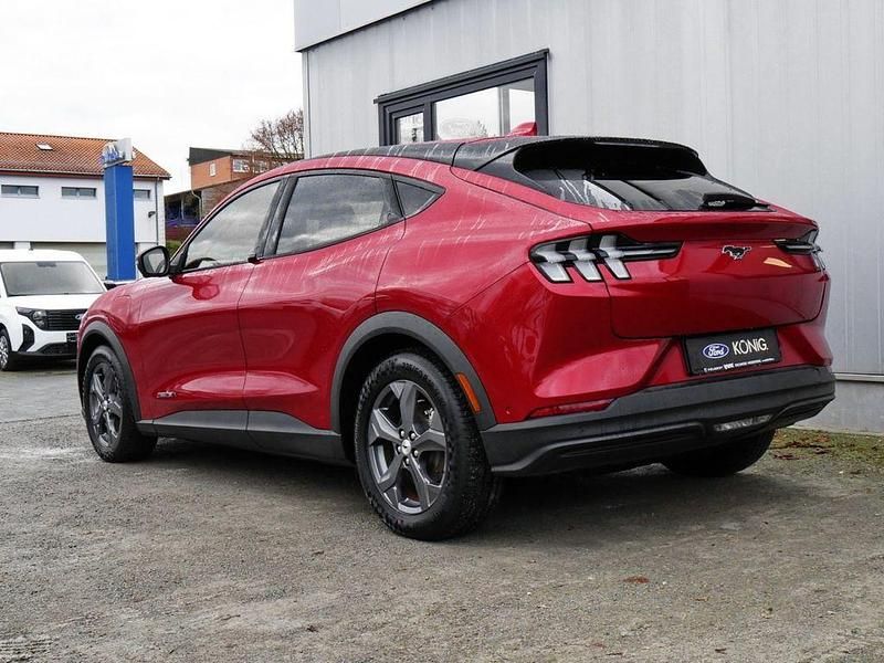 Gebraucht Ford Mustang Mach-E 216 kW (294 PS) 2021 Rot SUV