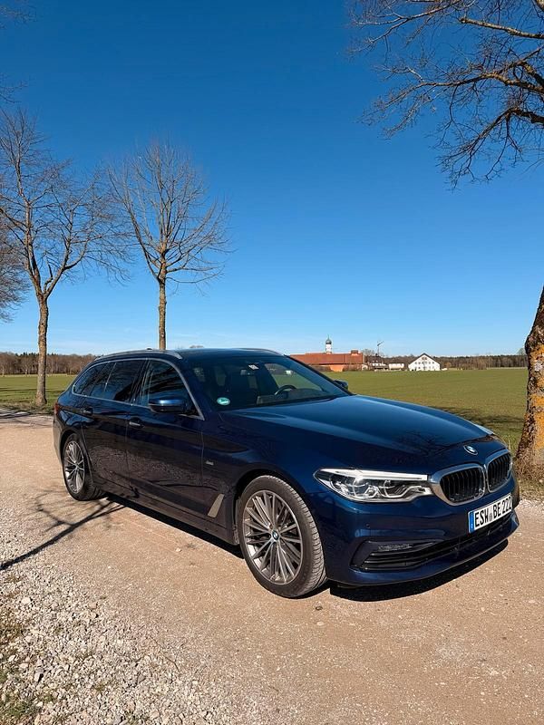 Gebraucht BMW 540 Performance 320 PS (235 kW) 2018 Blau Kombi