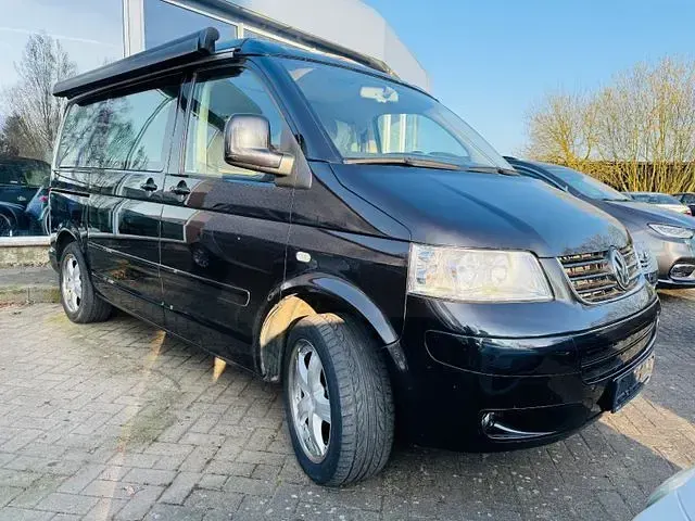 Gebraucht VW Transporter California 174 PS (127 kW) 2006 Schwarz (black magic perleffekt) Van