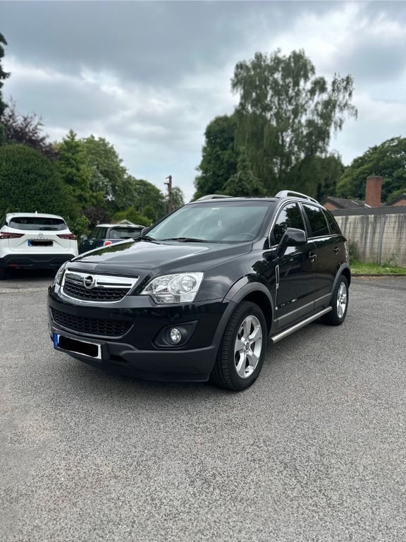 Schwarz Gebraucht 2014 Opel Antara Design Edition SUV | 7.950 € (Etwas zu teuer) - Bild 1/4