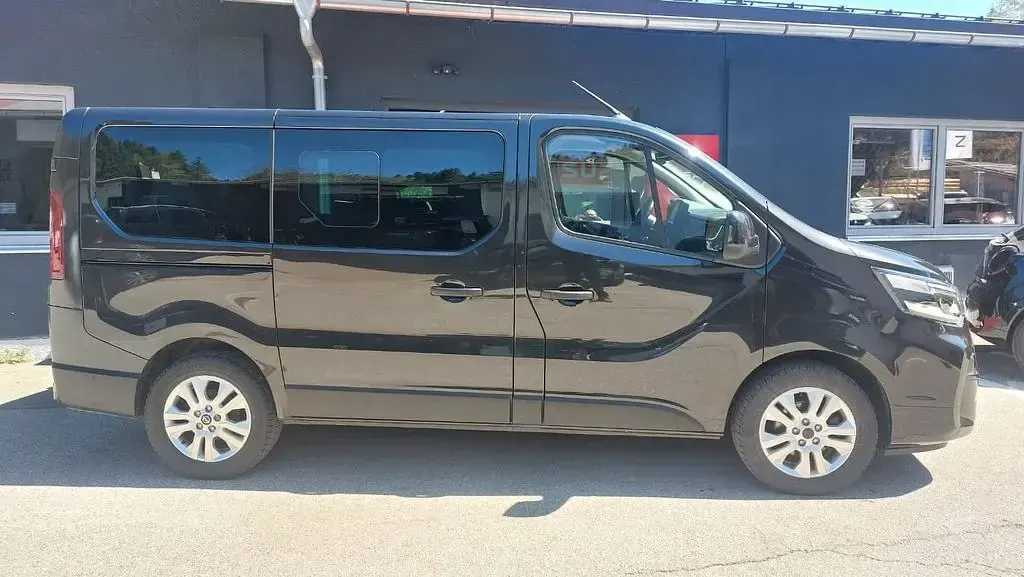 Gebraucht Nissan NV300 Tekna 170 PS (125 kW) 2021 Schwarz Van
