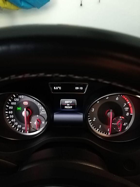 Gebraucht Mercedes CLA180 122 PS (89 kW) 2013 Schwarz Limousine