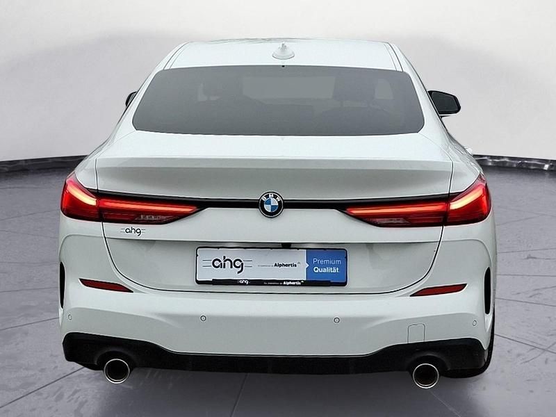 Gebraucht BMW 220 M Sport 178 PS (130 kW) 2022 Weiß Coupé